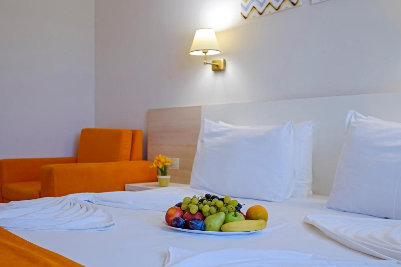 Hotel Garden Nevis Slantchev Briag Extérieur photo